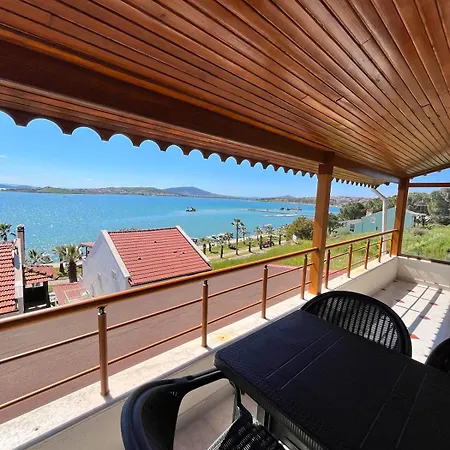 펜션 Scenic Cunda View Duplex With Terrace Near