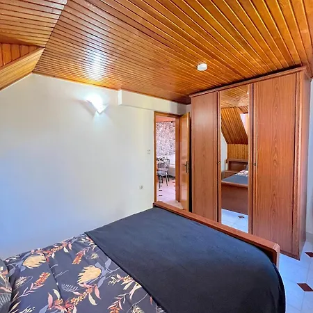 Scenic Cunda View Duplex With Terrace Near