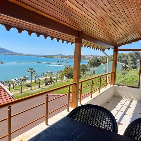 Scenic Cunda View Duplex With Terrace Near 펜션 *