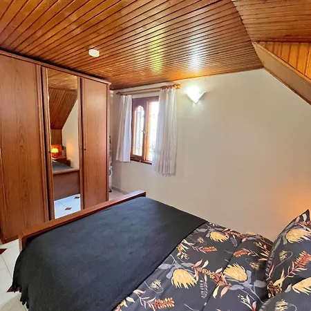 펜션 Scenic Cunda View Duplex With Terrace Near